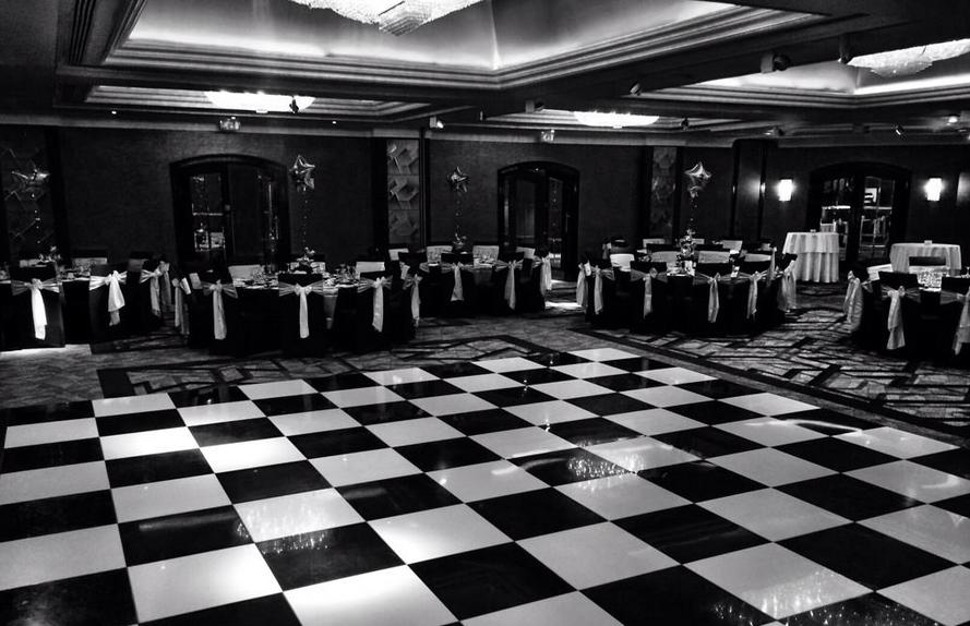 Publok Black & White Checkerboard Acrylic Dance Floor