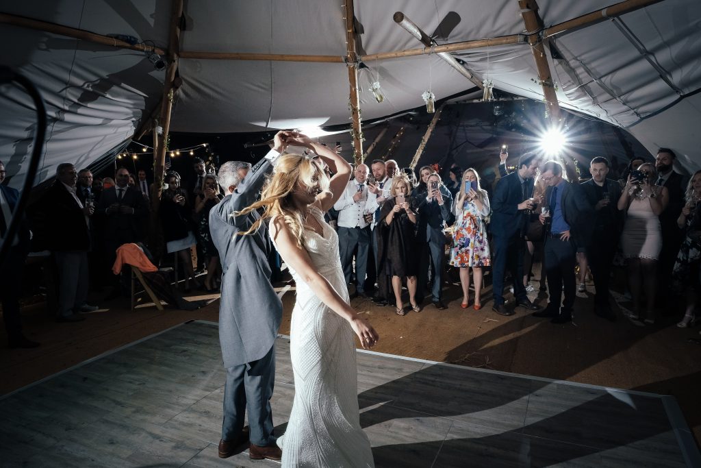 Multilok Distressed Oak Portable Dance Floor - Canvas _ Light